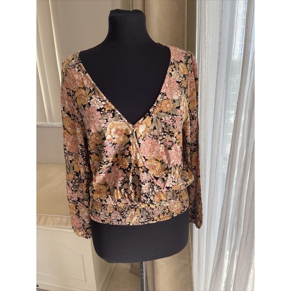 American Eagle Tops - American Eagle Women’s Floral Long Sleeves Wrap Top Blouse Size Smocked Waist M